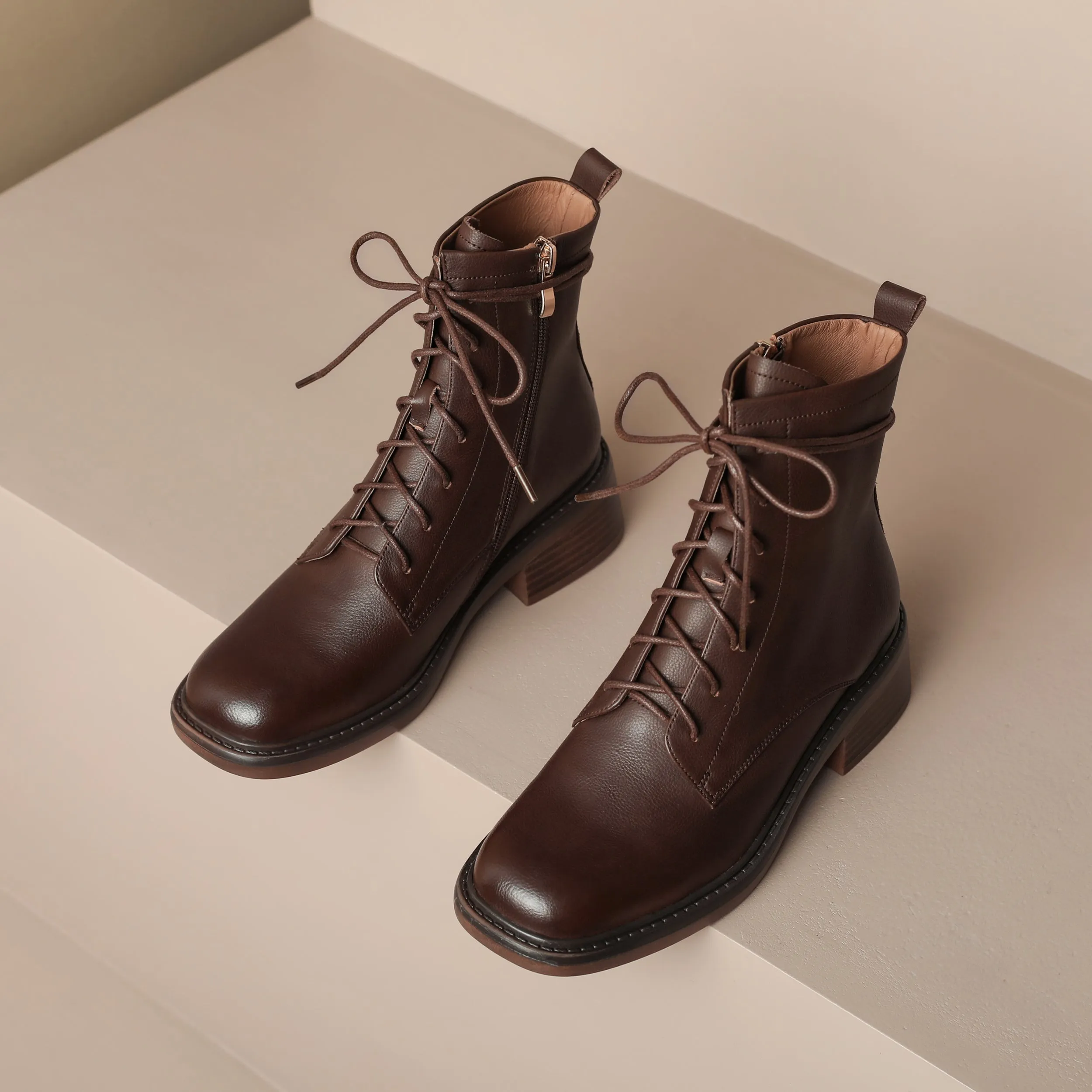 TinaCus Handmade Women's Genuine Leather Front Lace Up Round Toe Low Chunky Heel Motorcycle Ankle Boots Shoes